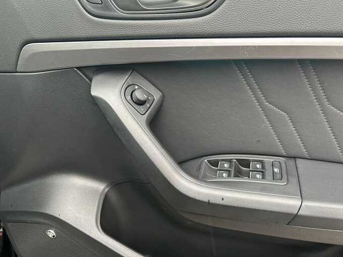 SEAT Ateca 1.5 TSI EVO FR Black Edition 5dr DSG